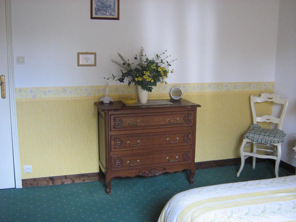 Bed and Breakfast Le Moulin De Fillièvres Zimmer foto