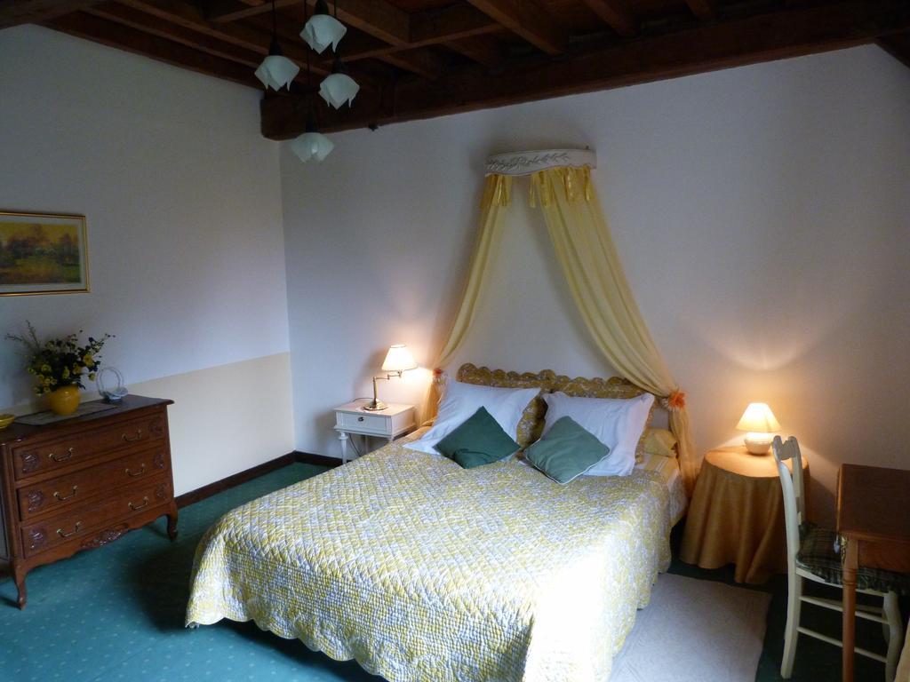 Bed and Breakfast Le Moulin De Fillièvres Zimmer foto