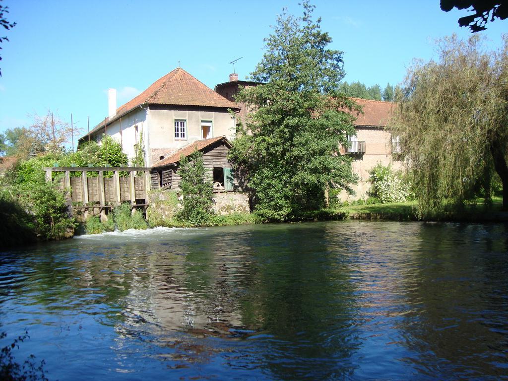 Bed and Breakfast Le Moulin De Fillièvres Exterior foto
